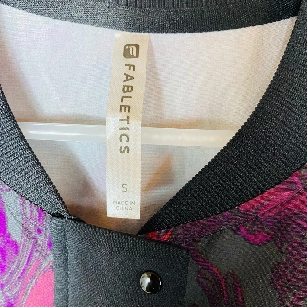 Fabletics Ithaca Floral Lightweight Bomber Jacket Size: Small - Picture 4 of 7